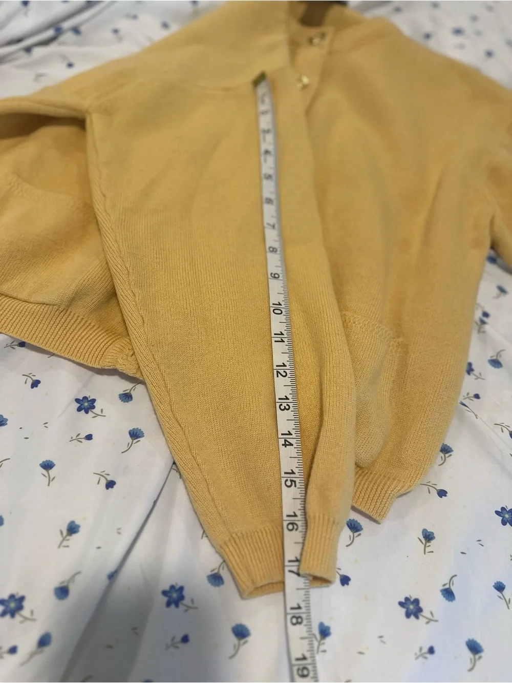 VTG 80s Talbots Petites Sz: PL Preppy yellow merino wool cardigan gold buttons.